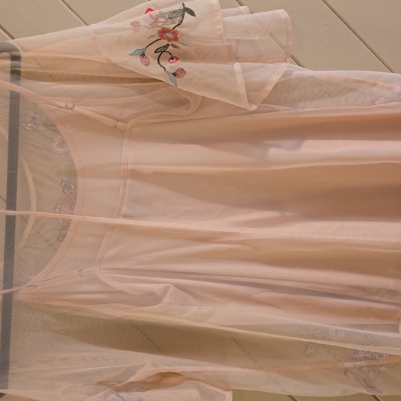 Floral Embroidered Sheer Top - Picture 3 of 3